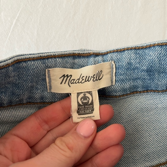 Madewell the curvy perfect vintage Jean - distressed knee - Picture 3 of 5